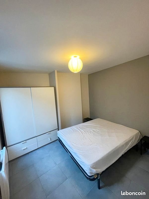 Appartement à louer, 33m², Saint-Etienne