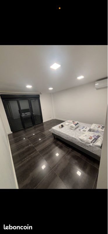 Appartement à louer, 139m², Pia