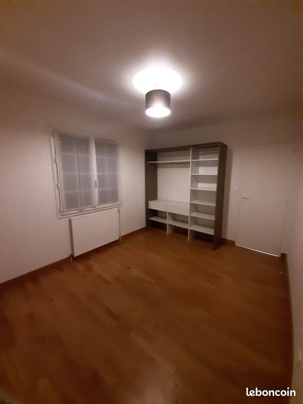 Maison à louer, 71m², Pamproux