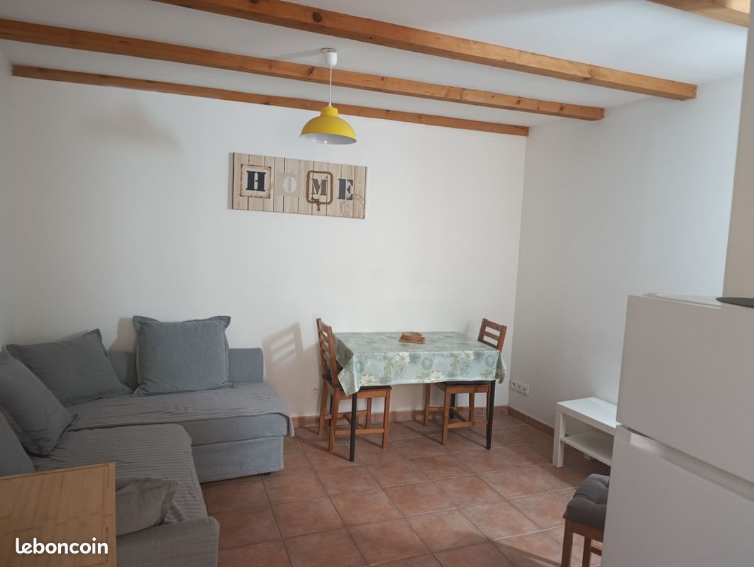 Maison à louer, 31m², Éguilles