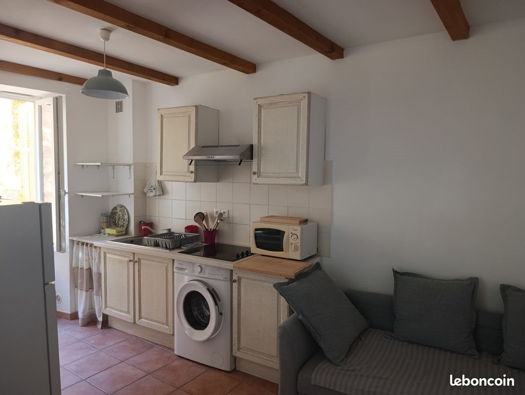 Maison à louer, 31m², Éguilles
