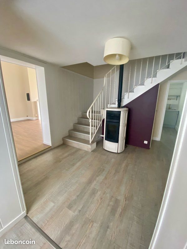 Maison à louer, 145m², Domérat