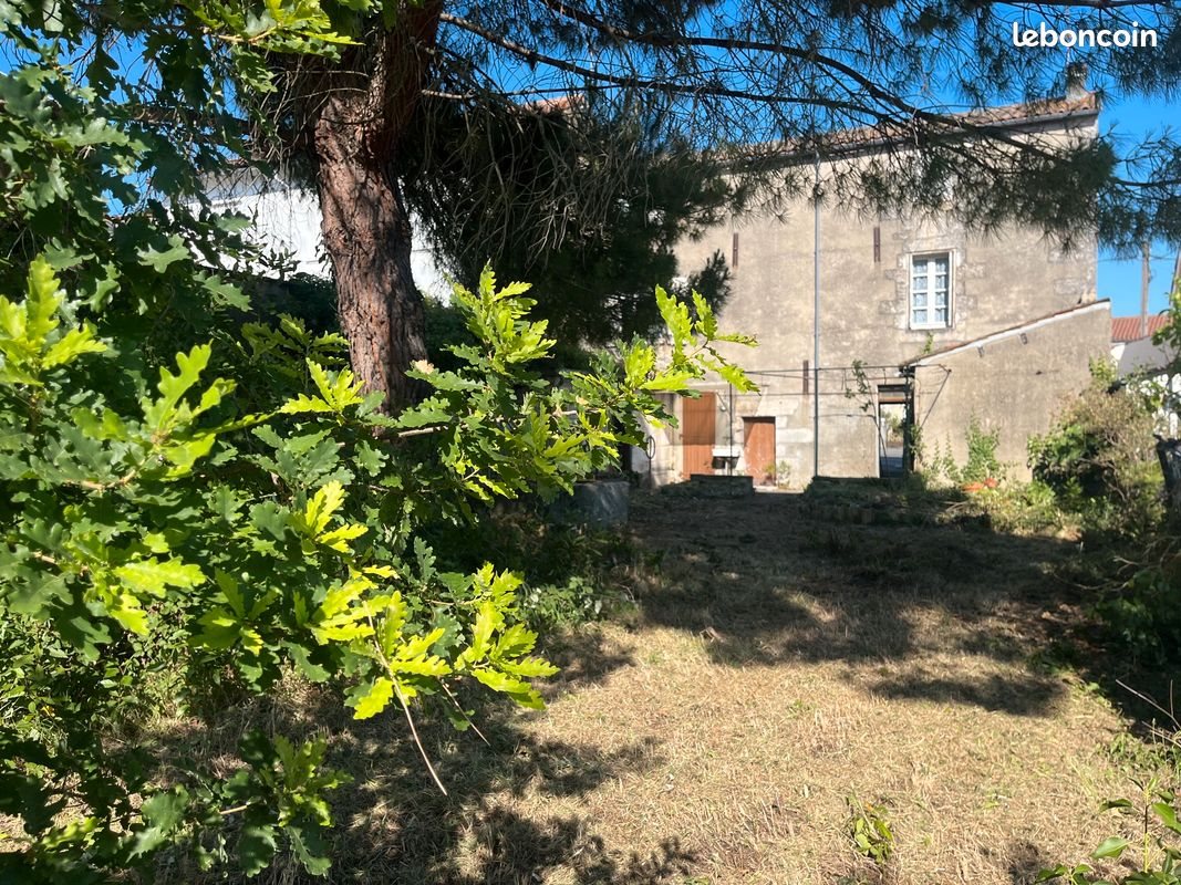Maison à vendre, 110m², Gond-Pontouvre