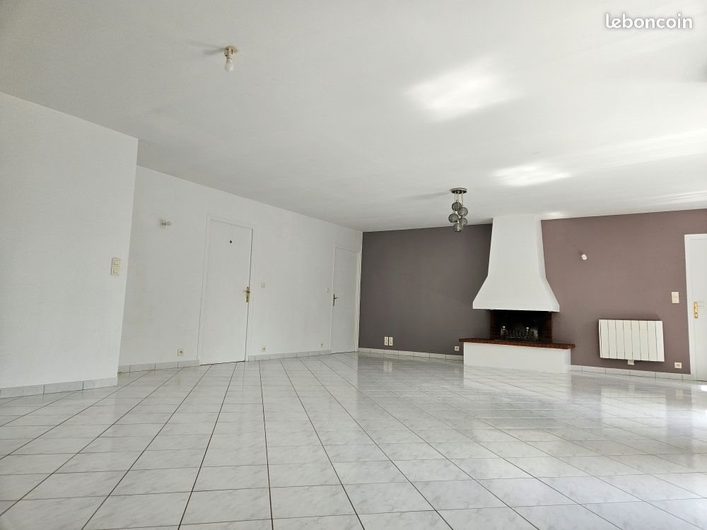 Maison à louer, 190m², Bain-de-Bretagne