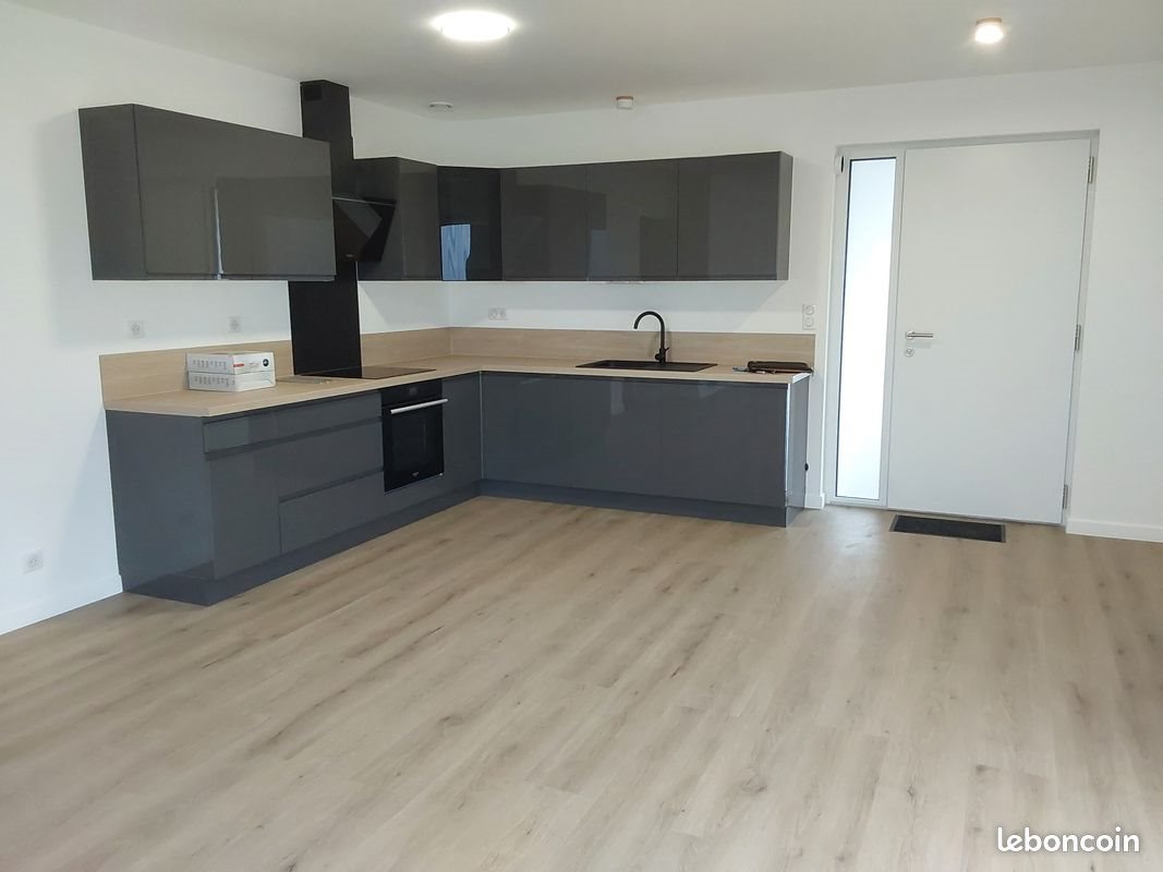 Maison à louer, 100m², Pommeret