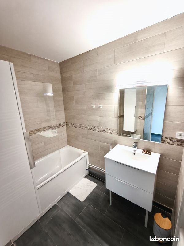 Appartement à louer, 20m², Vitrolles
