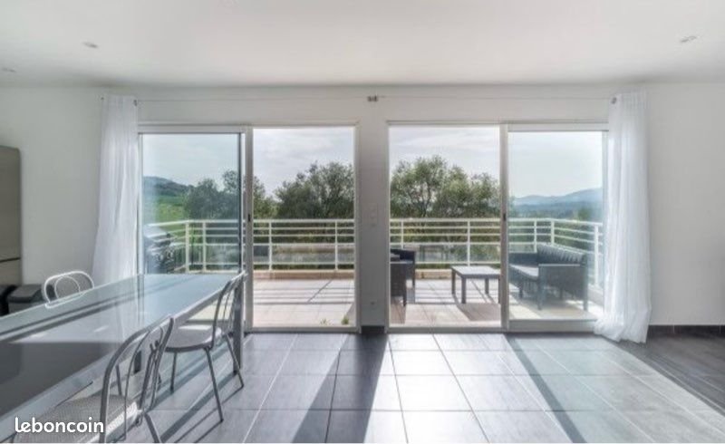 Appartement à louer, 90m², Peri