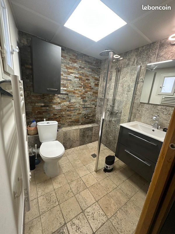 Appartement à louer, 27m², Marseille 8ème