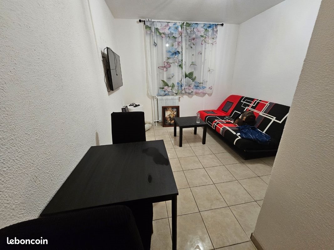 Appartement à louer, 21m², Marseille 10ème