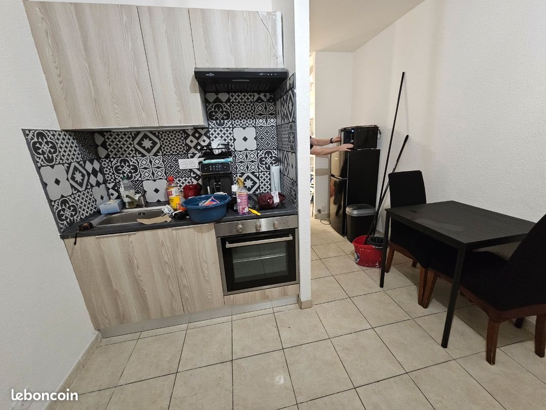 Appartement à louer, 21m², Marseille 10ème