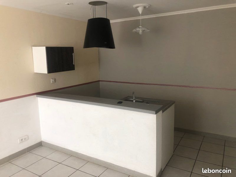 Maison à louer, 60m², Saint-Laurent-de-Cognac