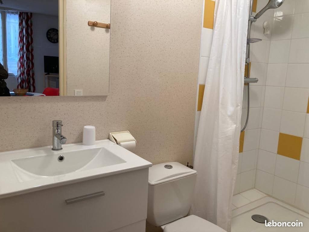 Appartement à louer, 22m², Riez