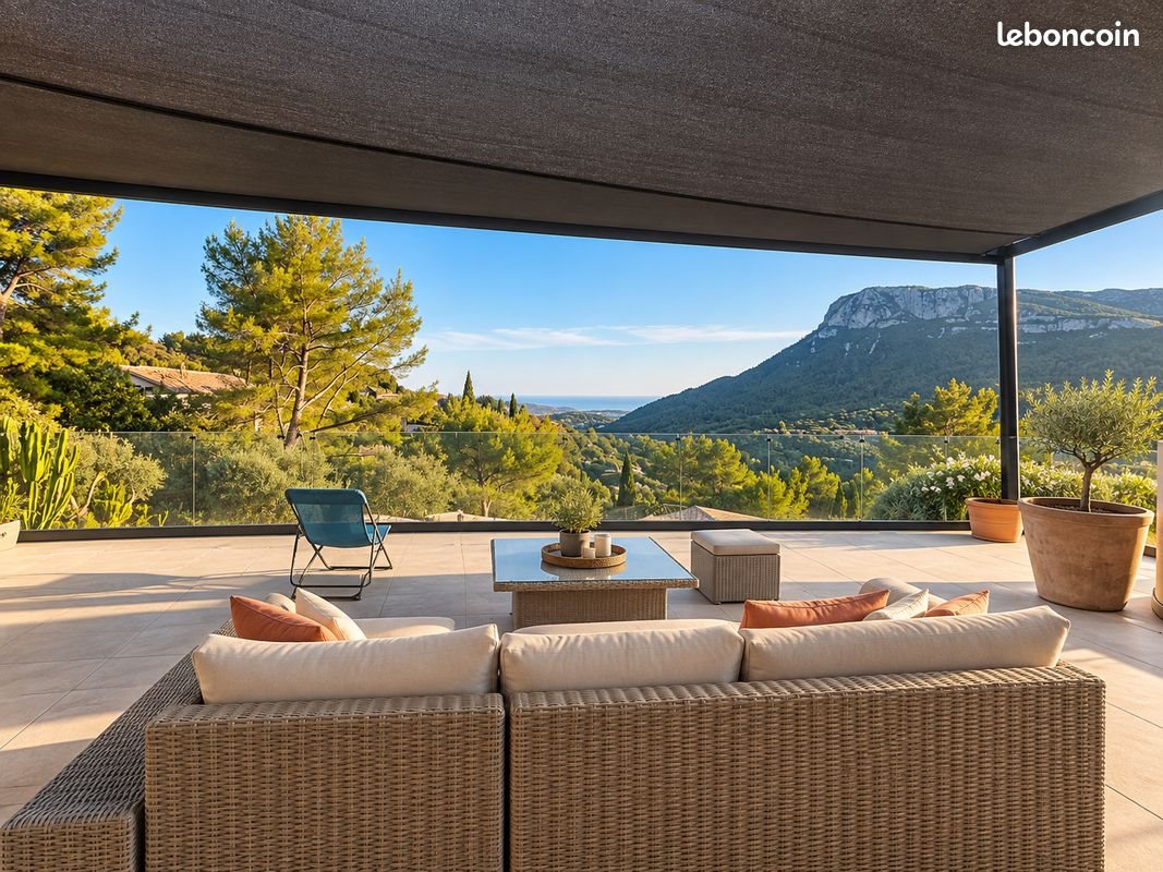 Maison à vendre, 180m², Solliès-Ville