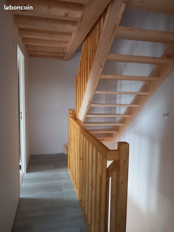 Maison à louer, 80m², Chambost-Longessaigne