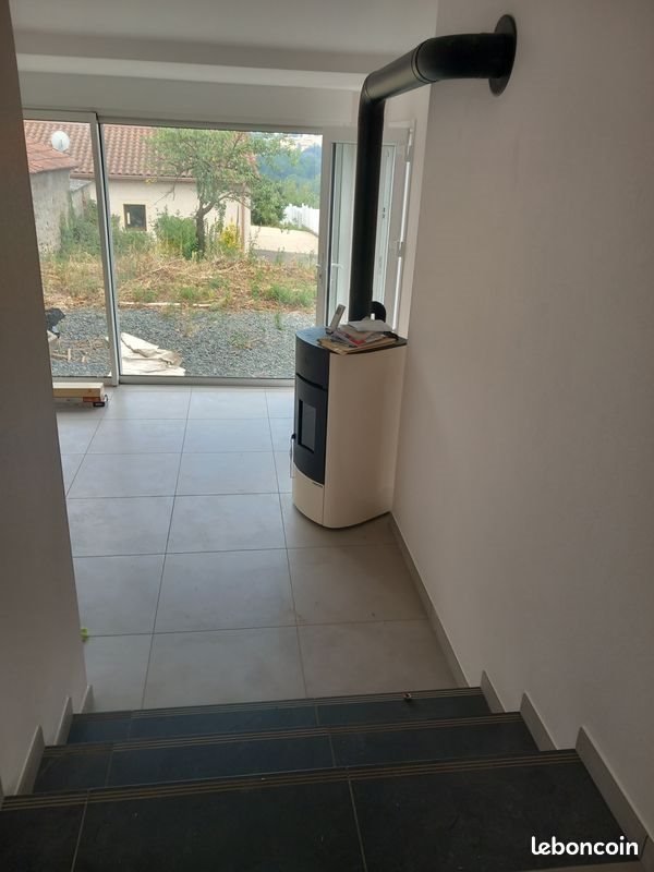 Maison à louer, 80m², Chambost-Longessaigne