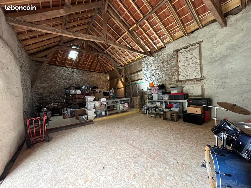 Maison à vendre, 185m², Laval-de-Cère