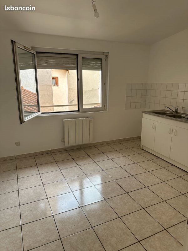 Appartement à louer, 90m², Grigny
