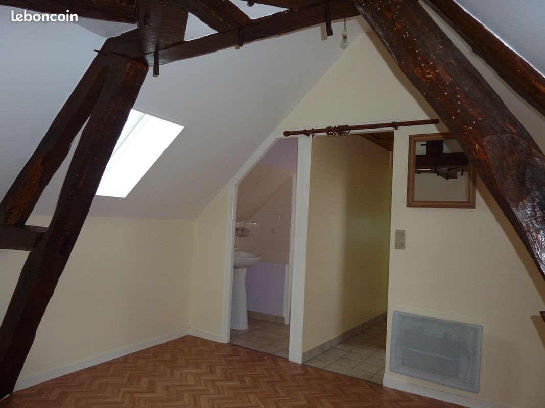 Appartement à louer, 40m², Saint-Cosme-en-Vairais