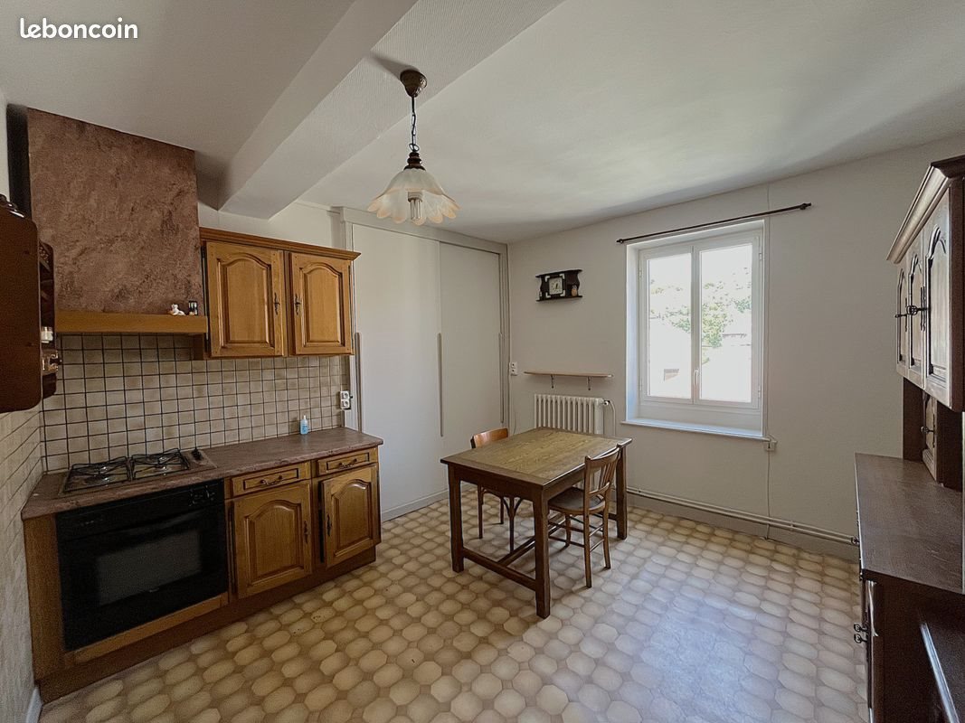 Maison à vendre, 143m², Volvic