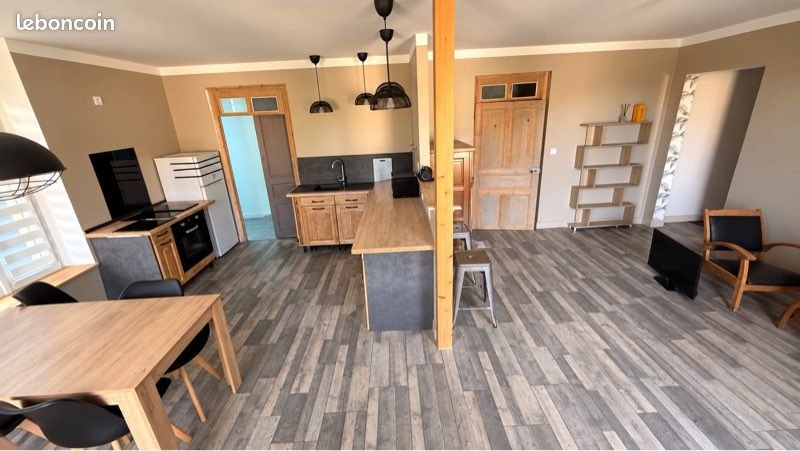 Appartement à louer, 65m², Saint-Fortunat-sur-Eyrieux