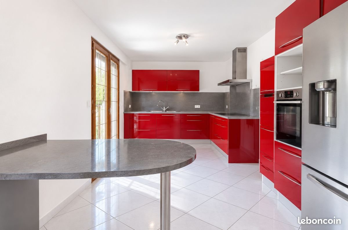 Maison à vendre, 190m², Sainte-Eulalie