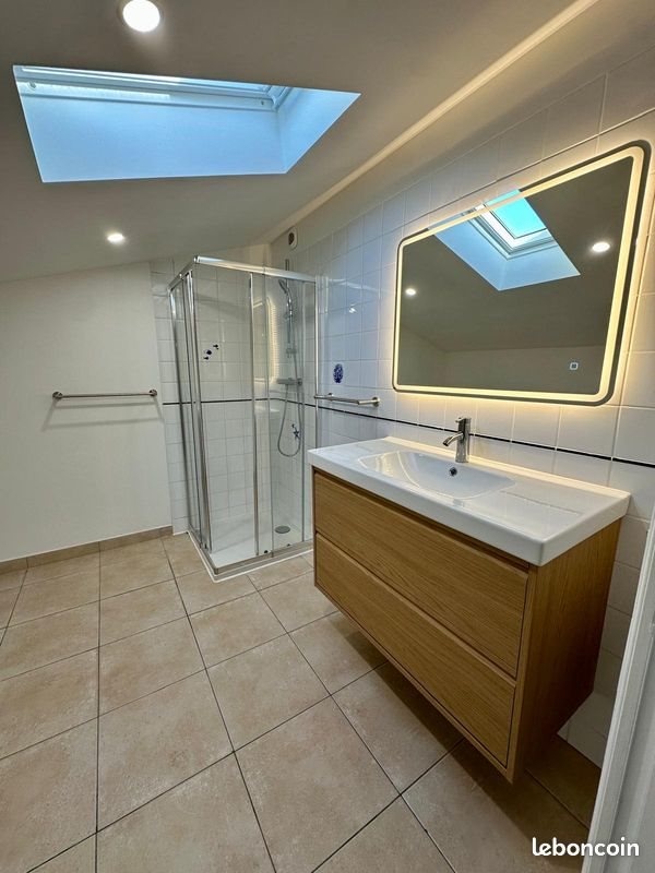 Appartement à louer, 91m², Rochefort
