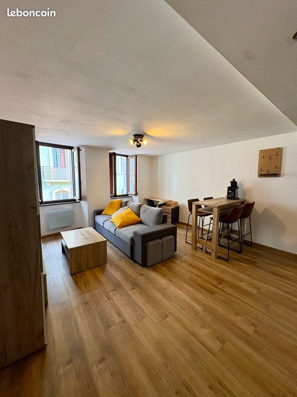 Appartement à louer, 50m², Évian-les-Bains
