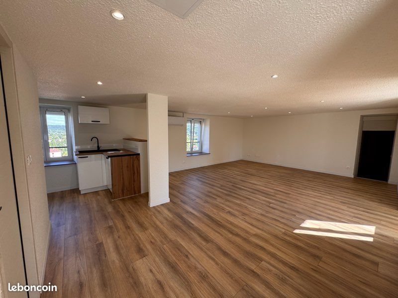 Appartement à louer, 110m², Bavans