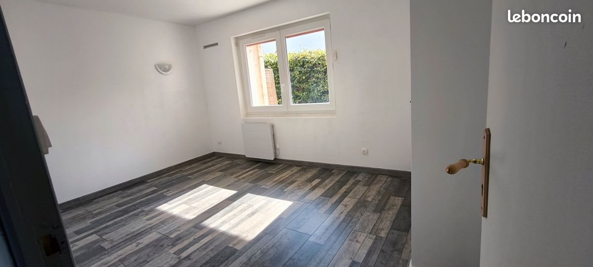 Appartement à louer, 70m², Péronnas