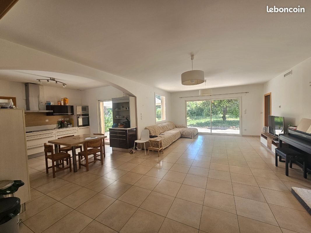 Maison à louer, 165m², Venelles