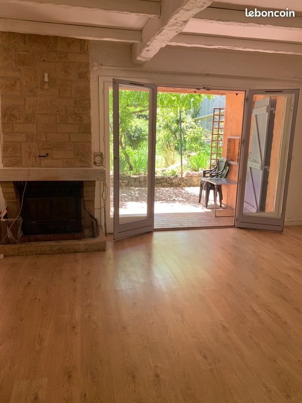 Appartement à louer, 75m², Seillans