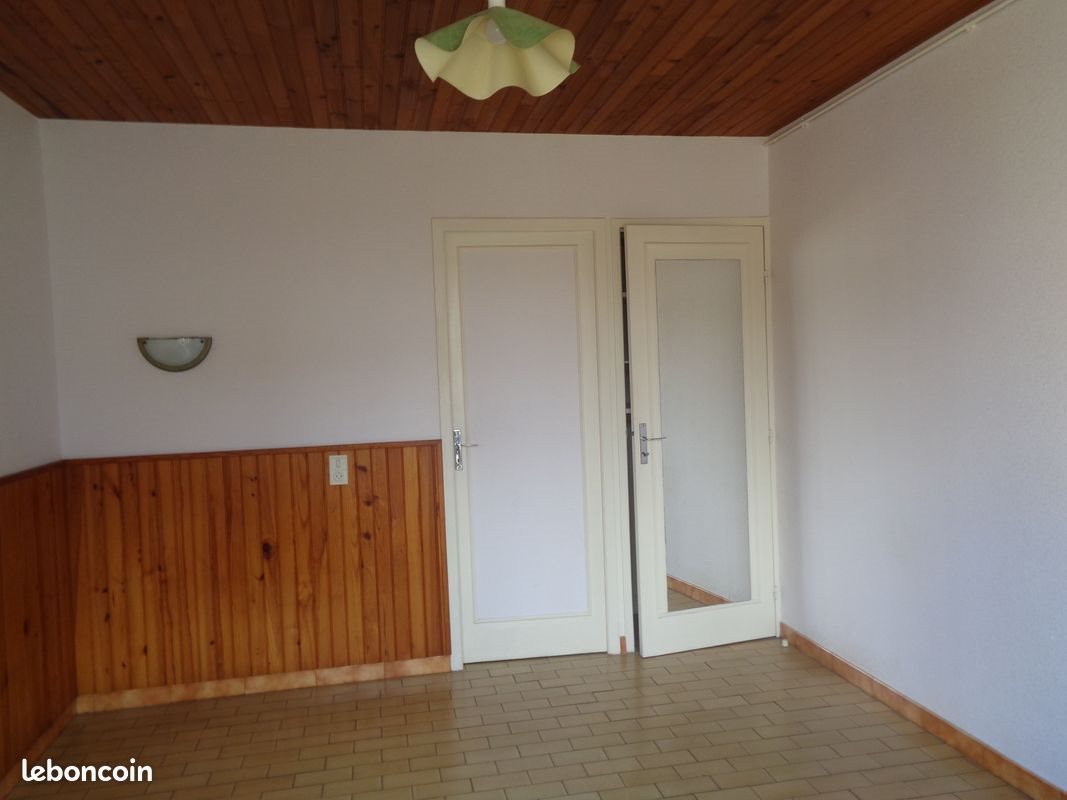 Appartement à louer, 21m², Saint-Amand-Montrond