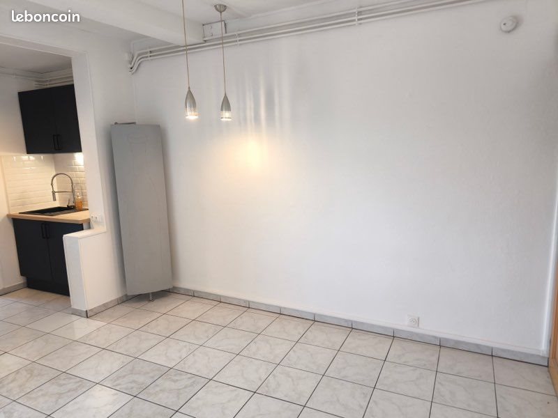 Appartement à louer, 49m², Charleville-Mézières