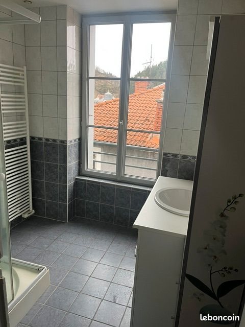 Appartement à louer, 68m², Riotord