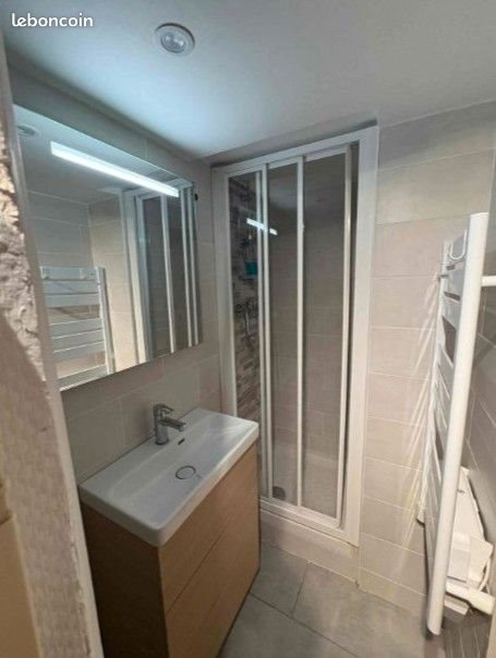 Appartement à louer, 24m², Paris 19ème