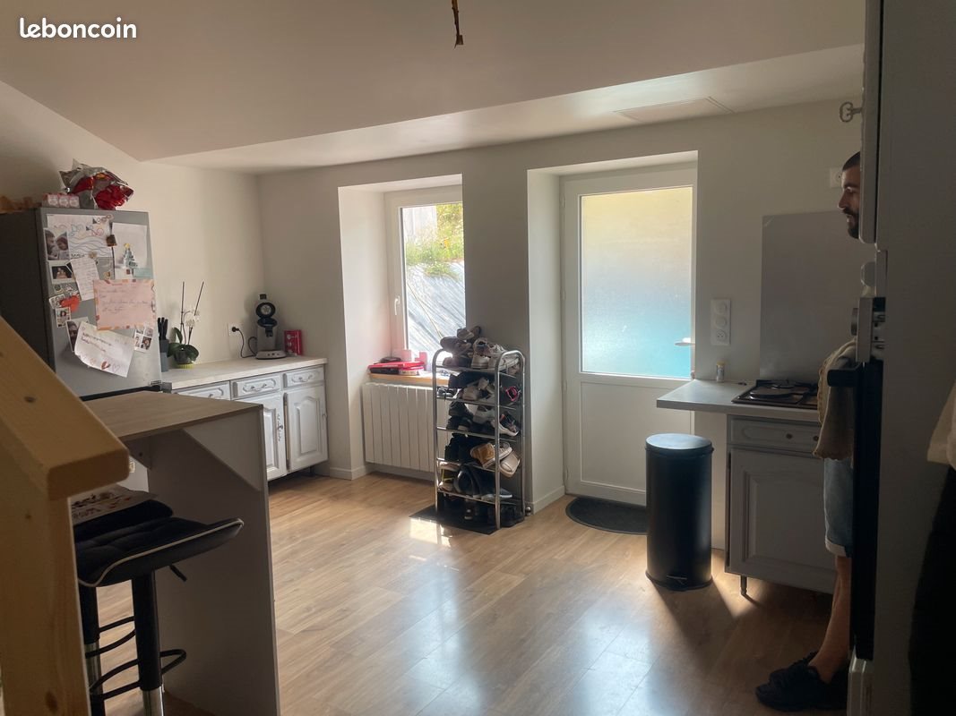 Maison à louer, 95m², Saint-Alban-les-Eaux