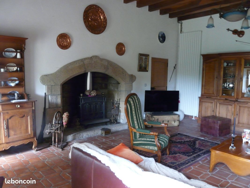 Maison à vendre, 330m², Saint-Léger-la-Montagne