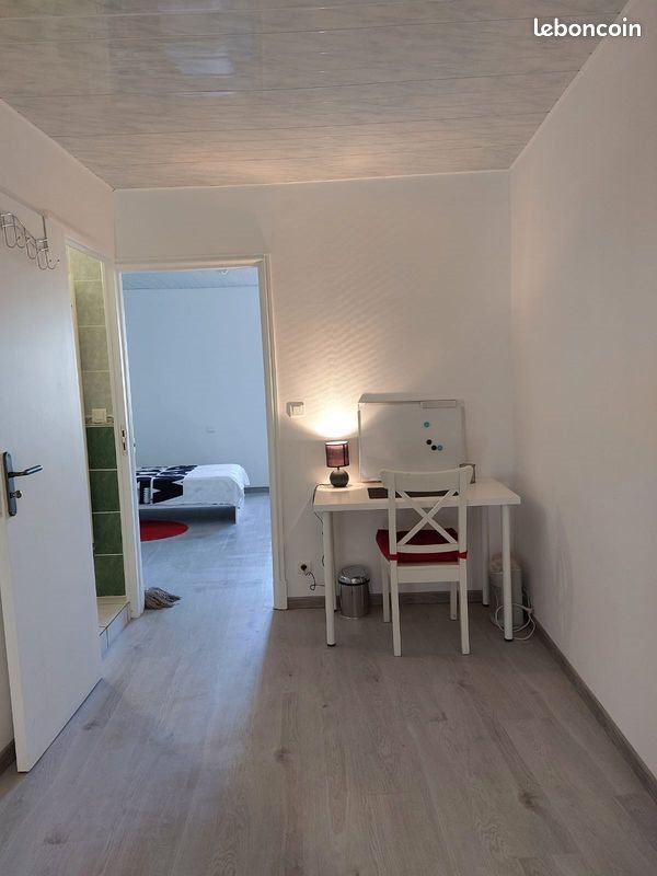 Maison à louer, 82m², Corent