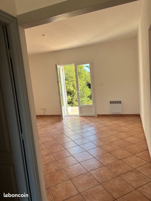 Appartement à louer, 75m², Santa-Lucia-di-Moriani