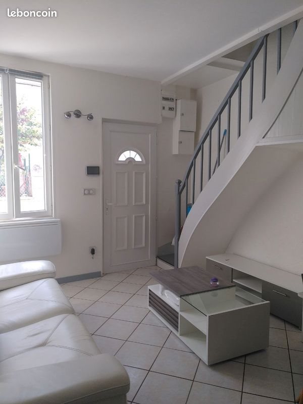 Maison à louer, 35m², La Roche-Chalais