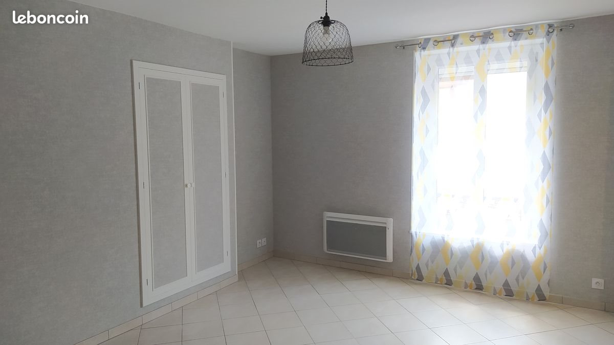 Appartement à louer, 26m², Reims