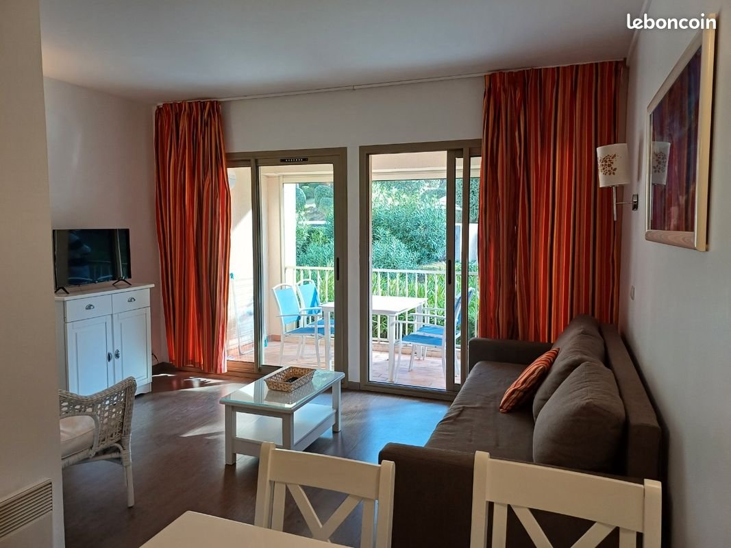 Appartement à louer, 40m², Sanary-sur-Mer