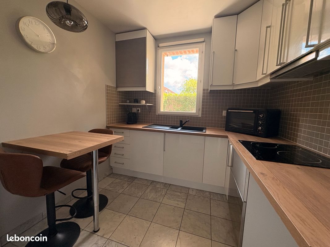 Appartement à louer, 78m², Loos