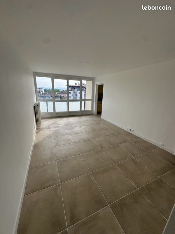 Appartement à louer, 70m², Annecy