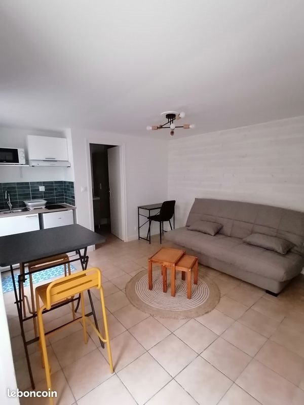 Appartement à louer, 18m², Niort