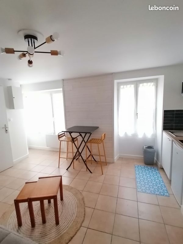 Appartement à louer, 18m², Niort