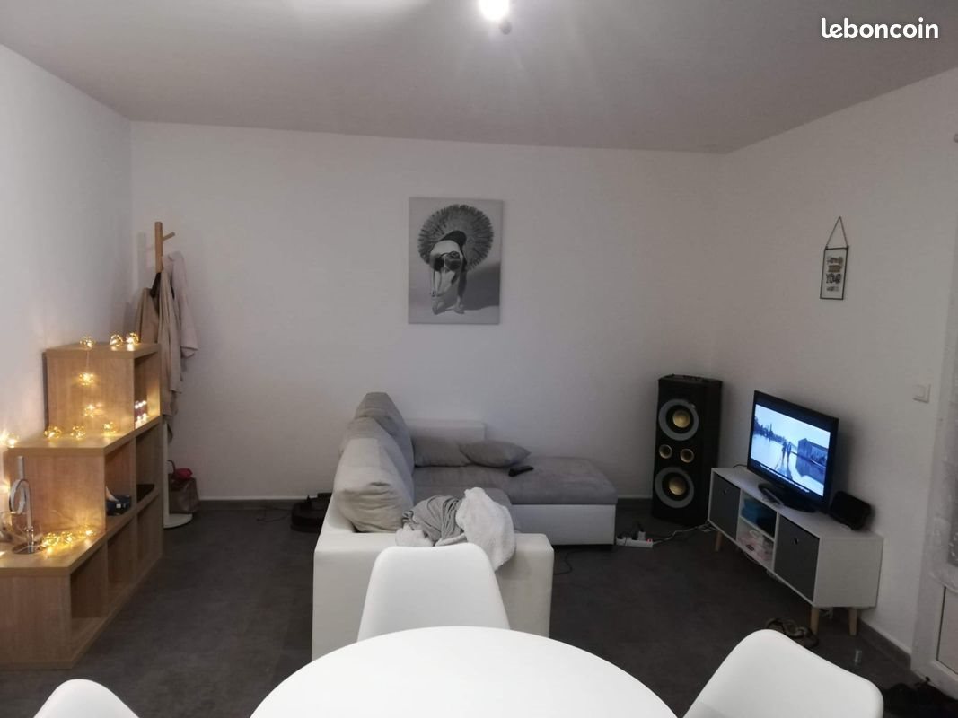Appartement à louer, 40m², Grans