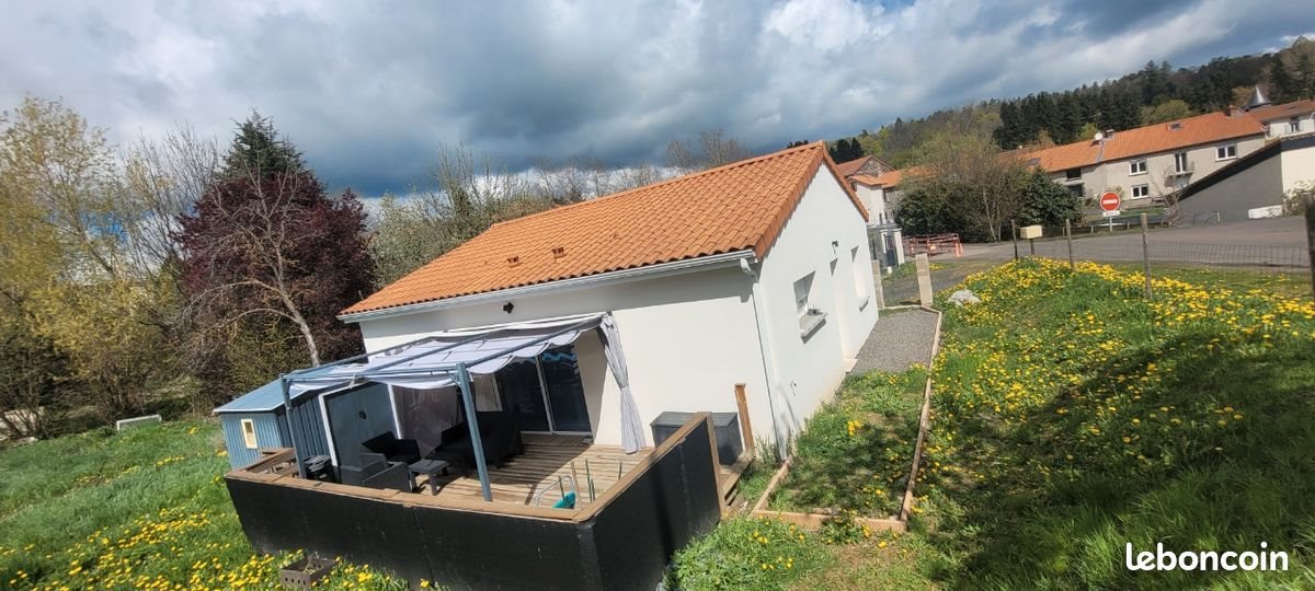 Maison à vendre, 70m², Saint-Genès-Champanelle