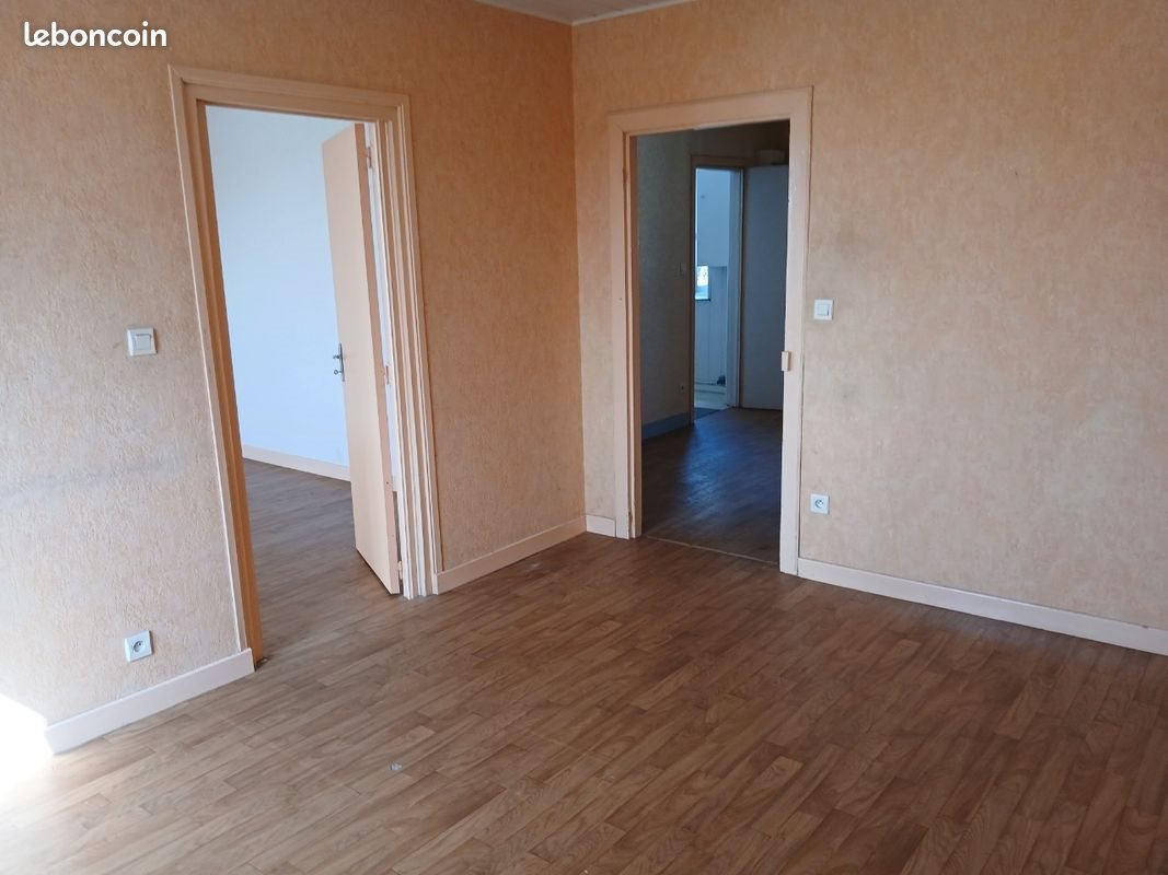 Appartement à louer, 45m², Ussel