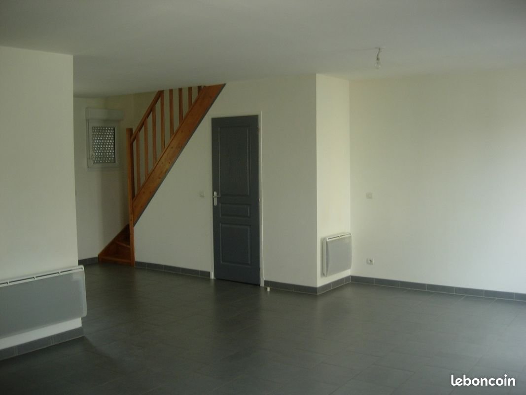 Appartement à louer, 80m², Crèvecoeur-le-Grand